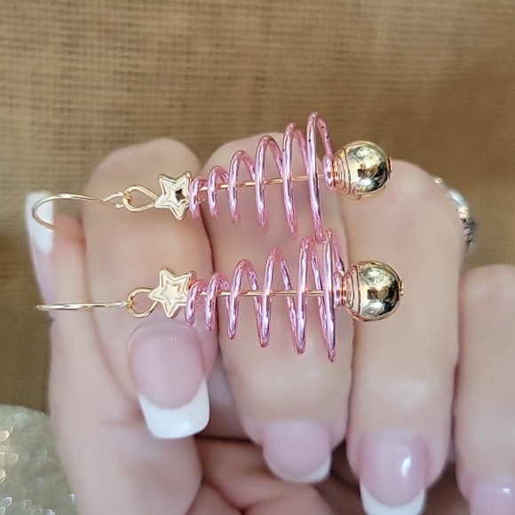 PINK COIL TREE CHRISTMAS EARRINGS - Picture 5 of 8
